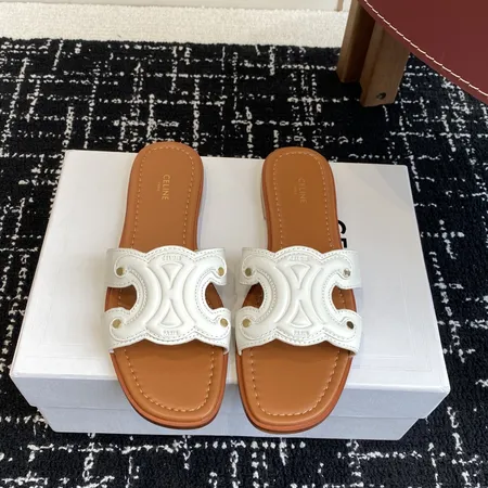 セリーヌ スリッパ