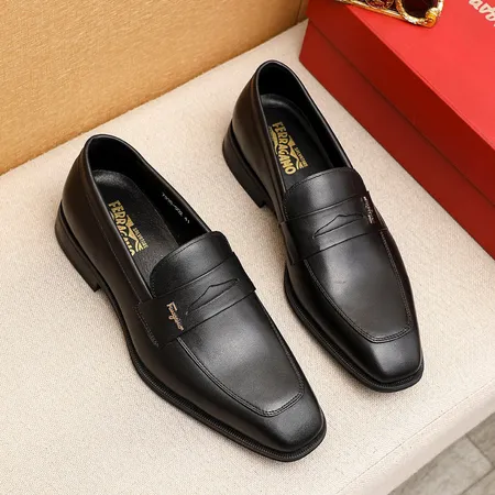 フェラガモ ビジネスシューズ