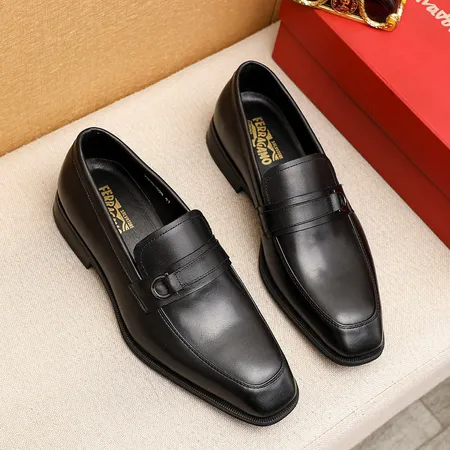 フェラガモ ビジネスシューズ