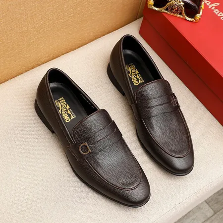 フェラガモ ビジネスシューズ