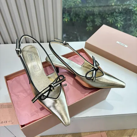 ミュウミュウ サンダル