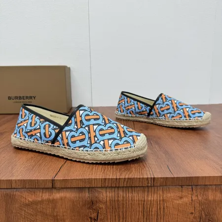 バーバリー ス カジュアルシューズ