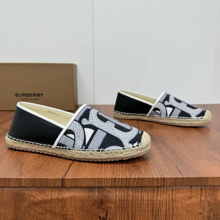 バーバリー ス カジュアルシューズ