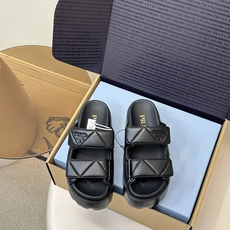 プラダ スリッパ