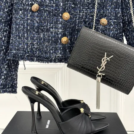 イブサンローラン サンダル