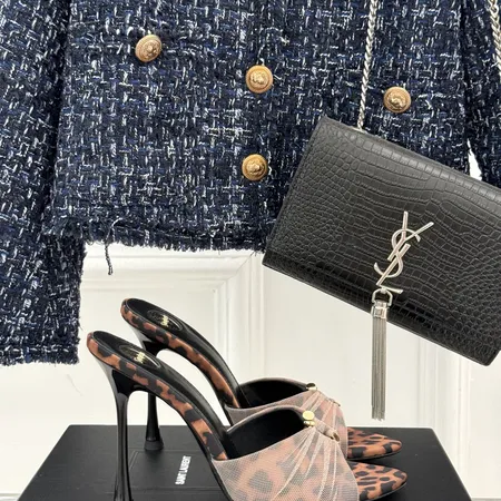 イブサンローラン サンダル