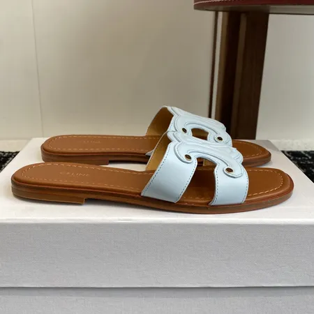 セリーヌ スリッパ