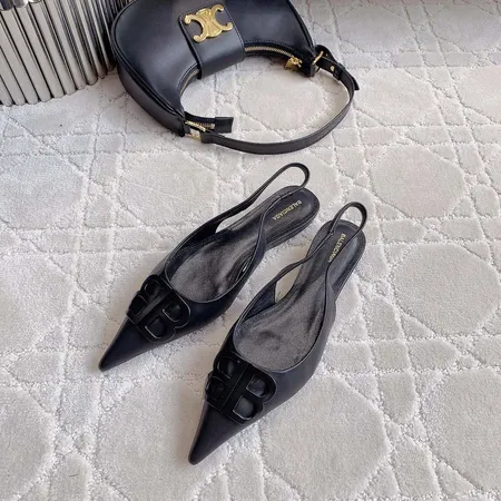 バレンシアガ サンダル