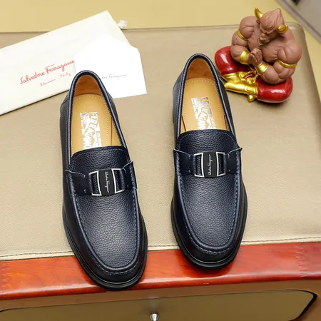 フェラガモ ビジネスシューズ