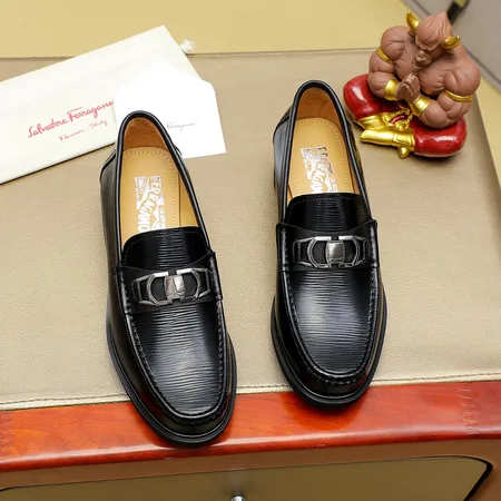 フェラガモ ビジネスシューズ