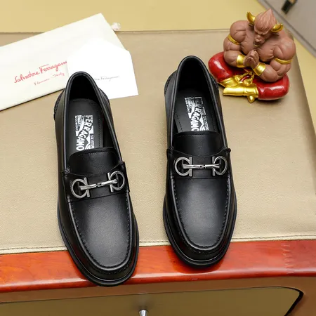 フェラガモ ビジネスシューズ