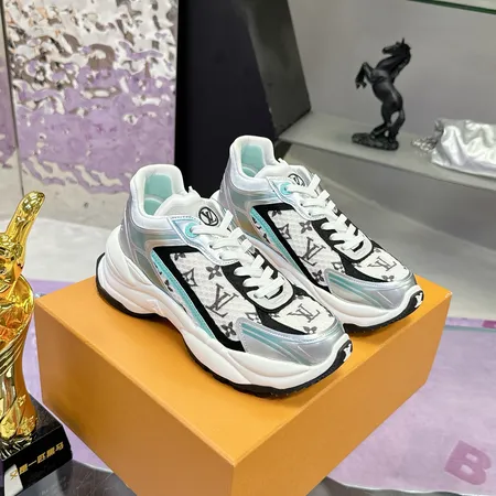 ルイヴィトン スニーカー