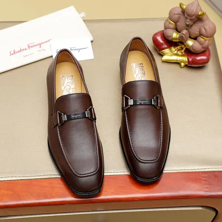 フェラガモ ビジネスシューズ