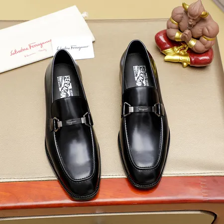 フェラガモ ビジネスシューズ