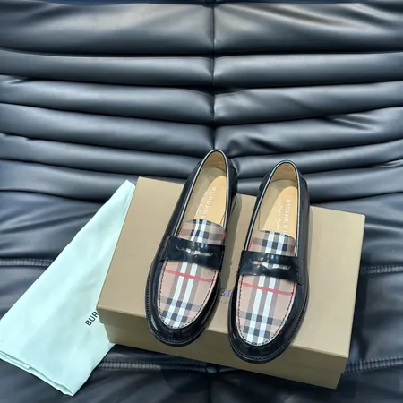 バーバリー ス ビジネスシューズ