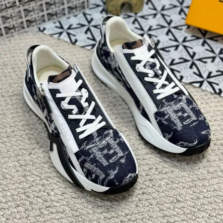 フェンディ スニーカー