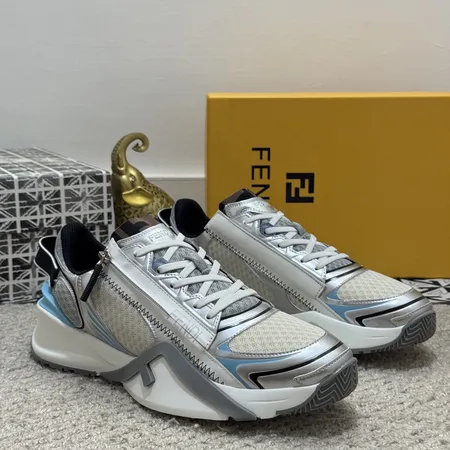 フェンディ スニーカー