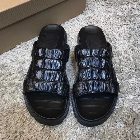 クリスチャン・ルブタン スリッパ