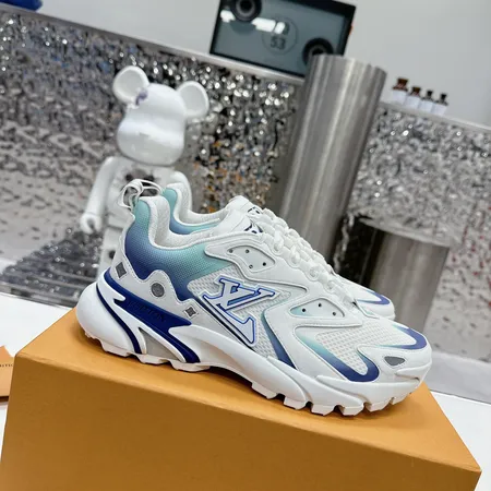 ルイヴィトン スニーカー