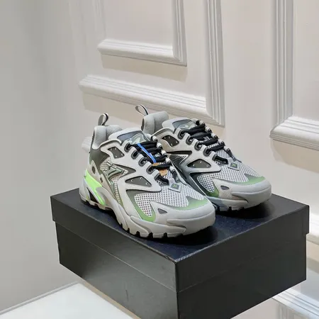 ルイヴィトン スニーカー