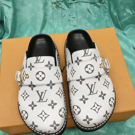 ルイヴィトン スリッパ
