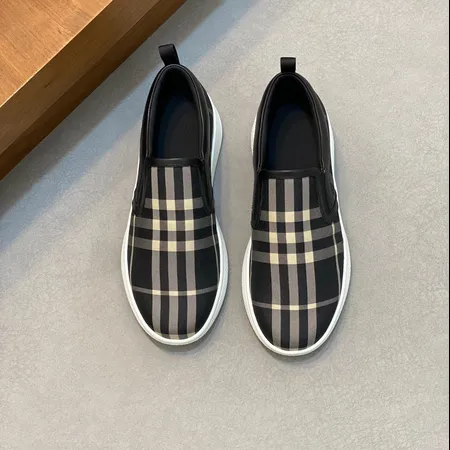 バーバリー ス カジュアルシューズ