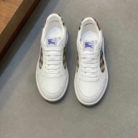 バーバリー ス カジュアルシューズ