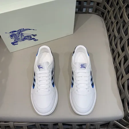 バーバリー ス カジュアルシューズ