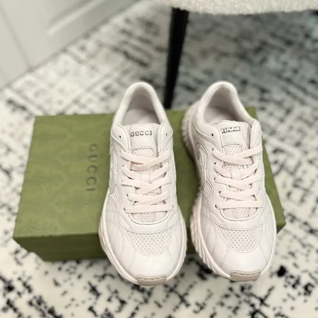 グッチ スニーカー