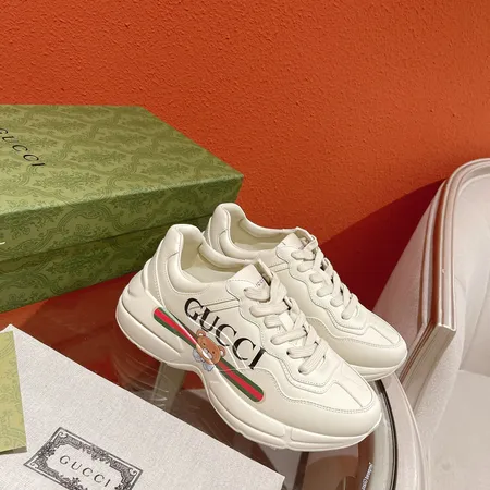 グッチ スニーカー