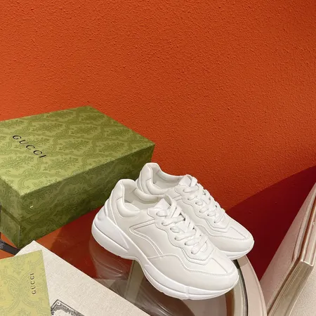 グッチ スニーカー
