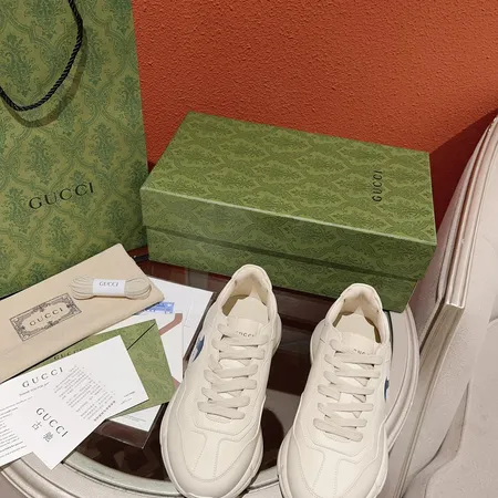 グッチ スニーカー