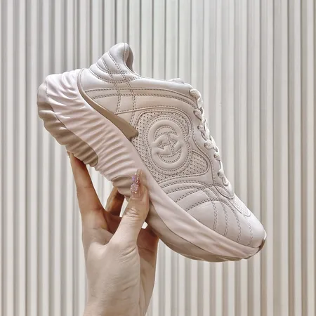 グッチ スニーカー