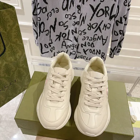 グッチ スニーカー