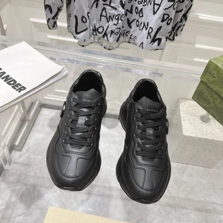 グッチ スニーカー