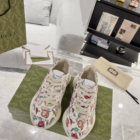 グッチ スニーカー