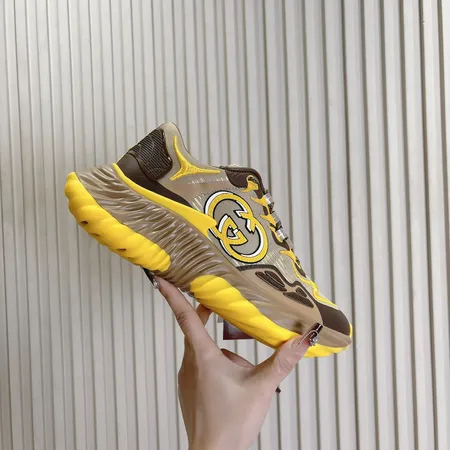 グッチ スニーカー