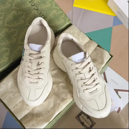 グッチ スニーカー