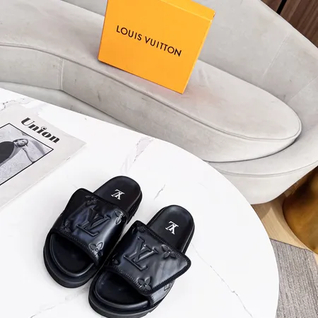 ルイヴィトン スリッパ