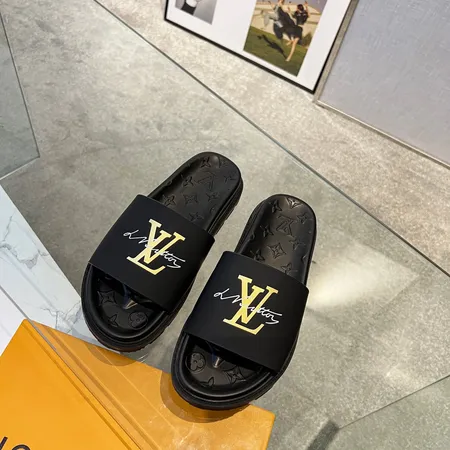 ルイヴィトン スリッパ