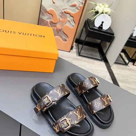 ルイヴィトン スリッパ