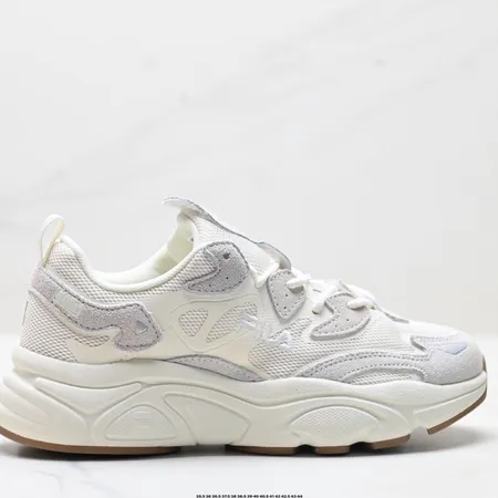 フィラ スニーカー