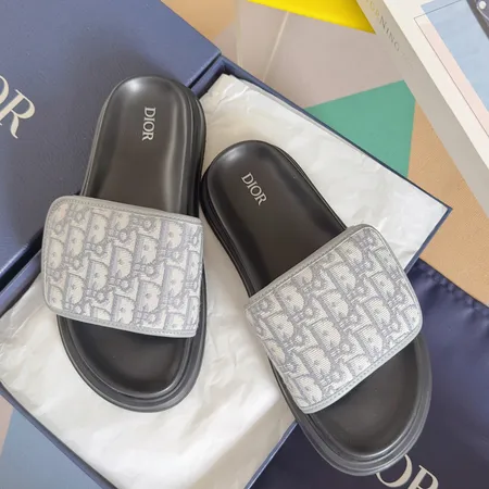 ディオール スリッパ