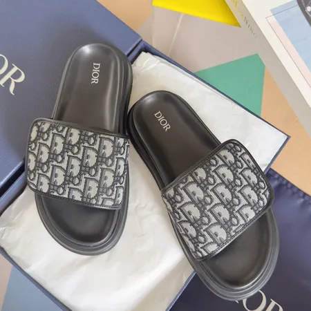 ディオール スリッパ