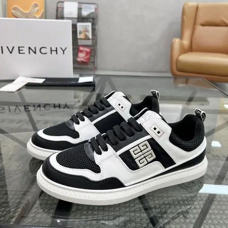 ジバンシィ カジュアルシューズ