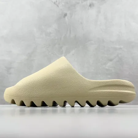 アディダス スリッパ