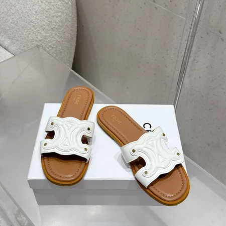 セリーヌ スリッパ