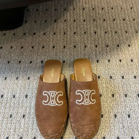 セリーヌ スリッパ