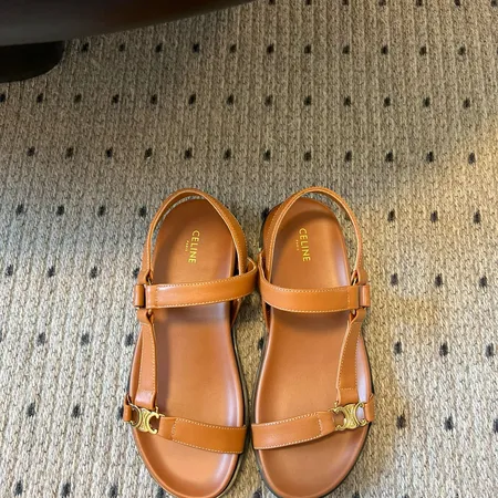 セリーヌ サンダル