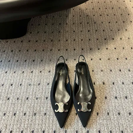 セリーヌ サンダル